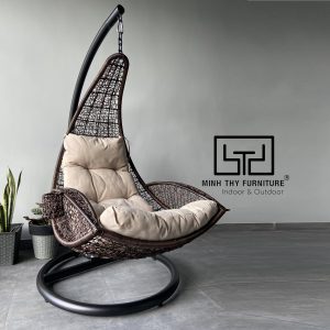 Nệm bông gòn dày êm ái đảm bảo tính thoải mái trong việc nghỉ ngơi với xích đu nhựa giả mây MT930