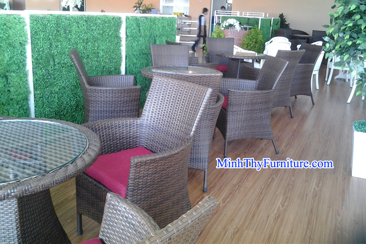 Bàn ghế giả mây ngoài trời Minh Thy Furniture cung cấp cho Cafe Cỏ Nội Garden