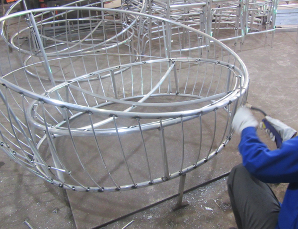 Video sản xuất khung sườn ghế hồ bơi mây nhựa dạng tròn bằng chất liệu nhôm