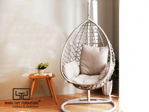 Xích đu sắt nghệ thuật kết hợp cùng chất liệu nhựa giả mây 2 Xích đu sắt nghệ thuật kết hợp cùng chất liệu nhựa giả mây