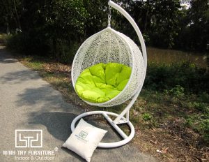 Một chiếc ghế xích đu trứng có giá bao nhiêu?