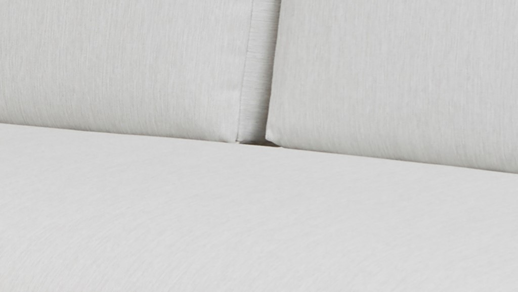 Chất liệu vải nệm ngoài trời cũng cần lựa chọn kĩ