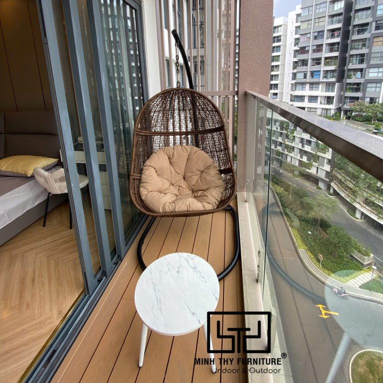 Bảo quản xích đu giả mây đúng cách