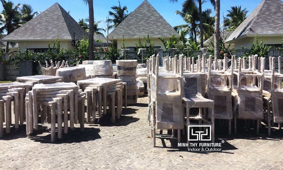 Vận chuyển và bàn giao nội thất mây nhựa dự án Minh Thy 